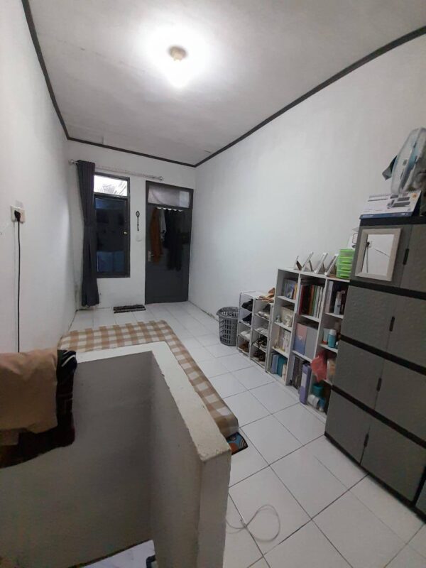 [RBT038] Dijual Rumah Masuk Gang 50 Meter dari Jalan di Kiaracondong - Gambar 3