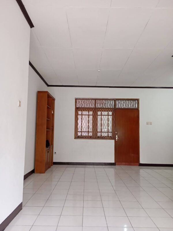 [RBT015] Dijual Rumah di Komplek Antapani - Gambar 3