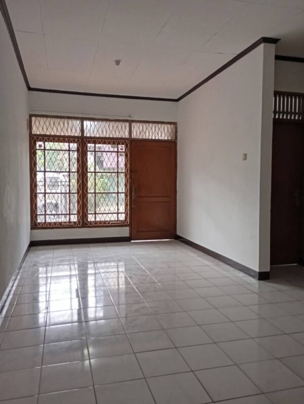 [RBT015] Dijual Rumah di Komplek Antapani - Gambar 4
