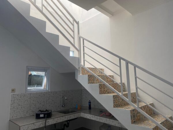 [RBT004] Dijual 1 Unit Rumah (Bangunan full baru) + 3 Kamar Kost - Gambar 4