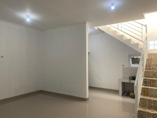 [RBT004] Dijual 1 Unit Rumah (Bangunan full baru) + 3 Kamar Kost - Gambar 9