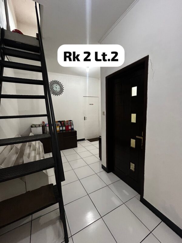 [RBT046] Dijual Tiga Ruko 3 Lantai di Antapani - Gambar 8