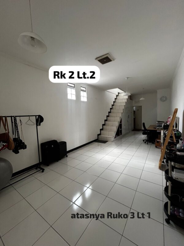 [RBT046] Dijual Tiga Ruko 3 Lantai di Antapani - Gambar 11