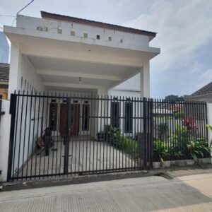 [RBT019] Dijual Rumah 2 Lantai Strategis di Arcamanik