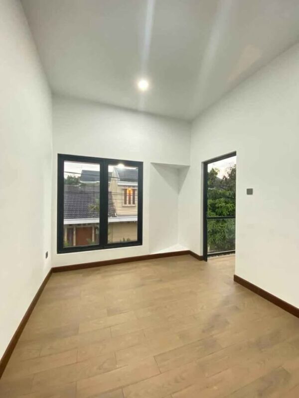 [RBT102] Dijual Rumah Baru Modern Tropis di Antapani 2 Lantai Dengan Konsep Open Space - Gambar 3