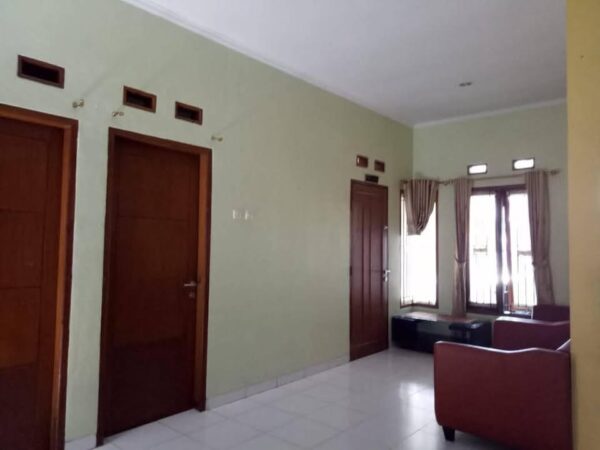 [RBT149] RUMAH LUAS SEMI FURNISHED UJUNG BERUNG BANDUNG - Gambar 5