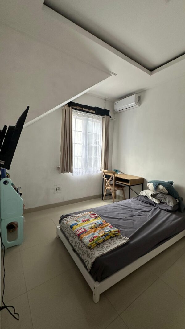 [RBT008] Dijual Rumah 4 Lantai di Antapani Wetan - Gambar 2