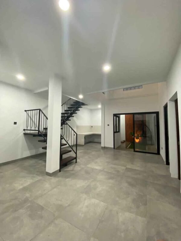 [RBT102] Dijual Rumah Baru Modern Tropis di Antapani 2 Lantai Dengan Konsep Open Space - Gambar 4