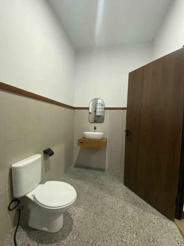 [RBT102] Dijual Rumah Baru Modern Tropis di Antapani 2 Lantai Dengan Konsep Open Space - Gambar 5