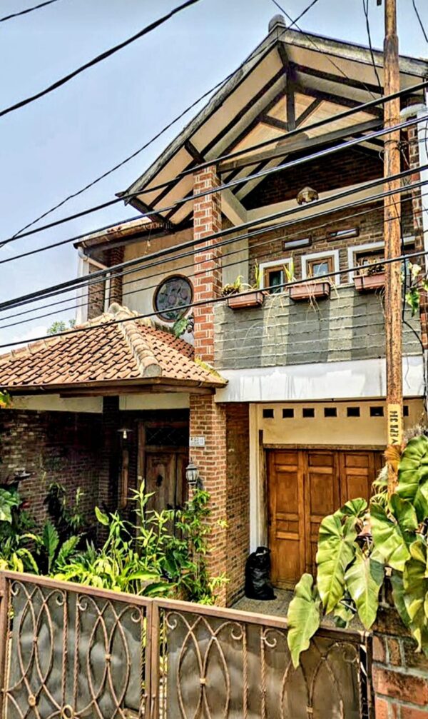 [RBT031] Dijual Cepat Rumah Bernuansa Bali 4 Lantai Siap Huni - Gambar 3