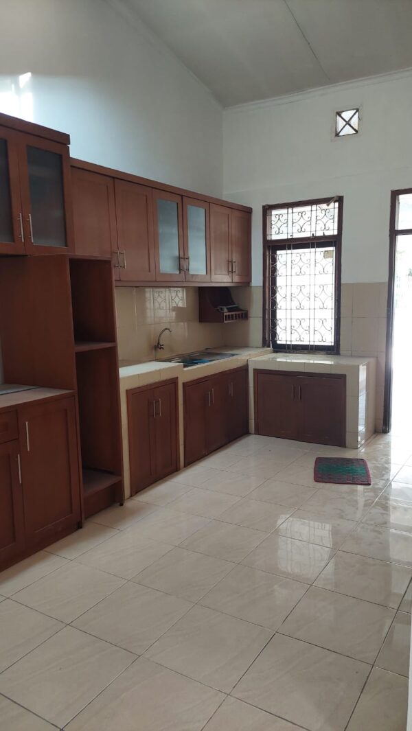 [RBT010] Dijual Rumah di Antapani Cisaranten Kulon Bandung - Gambar 9