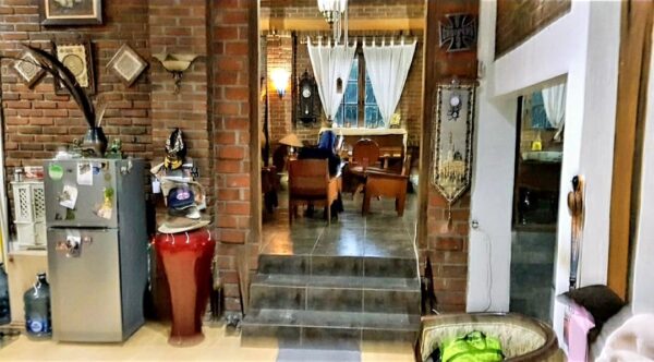 [RBT031] Dijual Cepat Rumah Bernuansa Bali 4 Lantai Siap Huni - Gambar 9