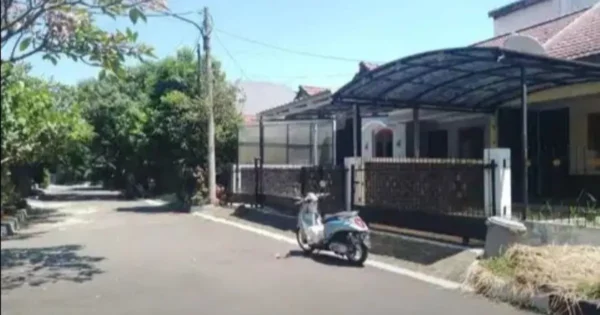[RBT065] Rumah Cantik Dalam Komplek Tanjungsari Antapani - Gambar 3