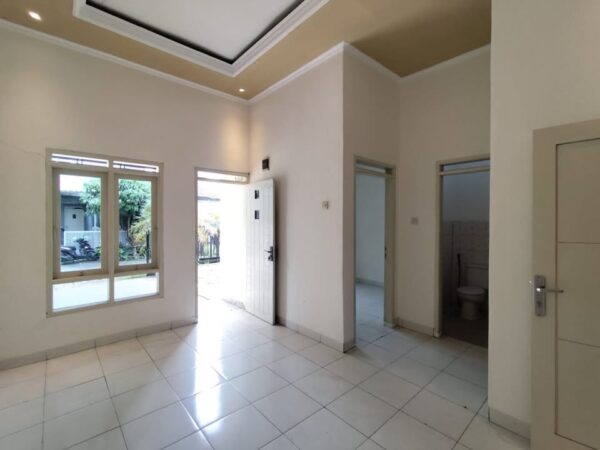 [RBT353] Rumah Dalam Cluster One Gate System Villa Jati Indah Cileunyi Dekat Tol Cileunyi - Gambar 2