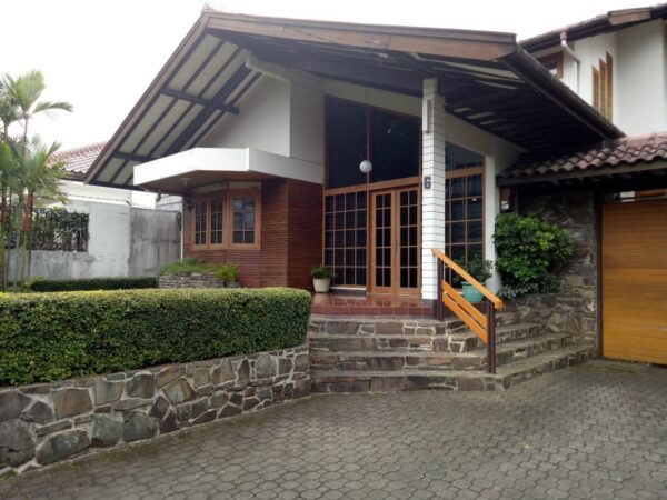 [RBT280] Jual Rumah Nyaman di Cidadap - Gambar 6