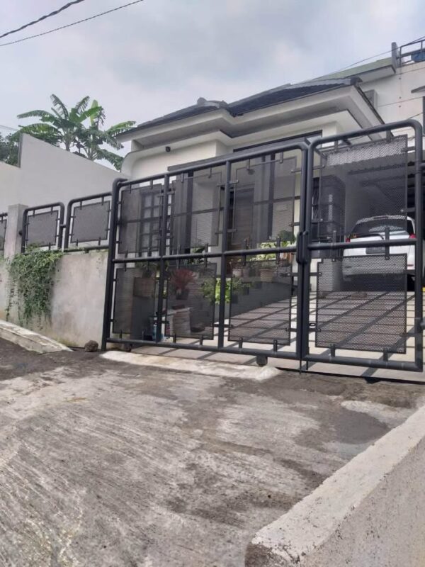 [RBT452] Rumah Mewah 2 Lantai di Komplek Padasuka Bandung - Gambar 5