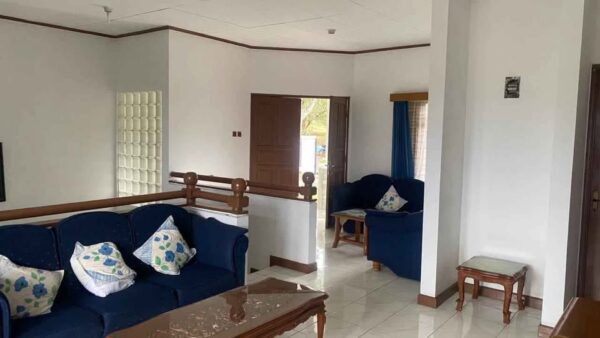 [RBT351] Rumah Luas FULL Furnished Bangunan Terawat di Villa Bandung Indah Cileunyi - Gambar 7