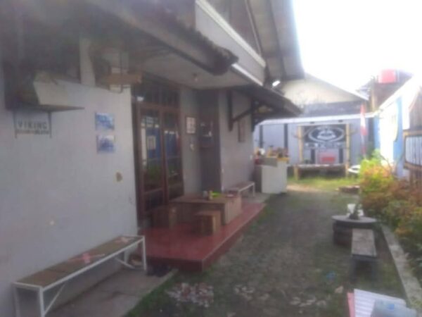 [RBT396] Dijual Rumah Siap Huni Sangat Strategis dan Halaman Cukup Luas - Gambar 2
