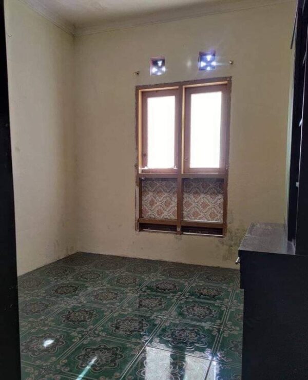 [RBT572] Rumah Second Luas di Jatihandap - Gambar 10