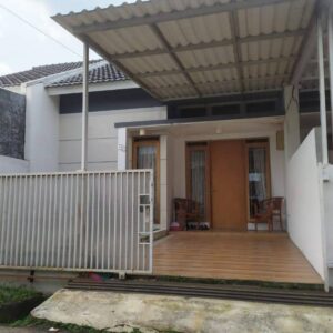 [RBT198] Rumah siap huni di Komplek Adipura Gedebage, dekat Sumarecon Mall