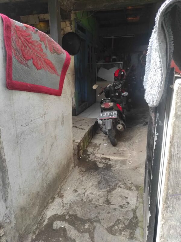 [RBT558] Dijual Cepat Mendesak Kontrakan / Kost Kostan Aktif Isi Penuh 6 Kamar Kos Kosan Kiaracondong - Gambar 7