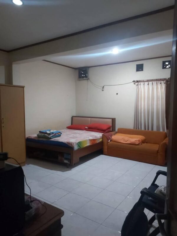 [RBT325] Dijual Rumah Second 2 Lantai Posisi Hook di Perumahan Adipura Gedebage Kota Bandung - Gambar 7