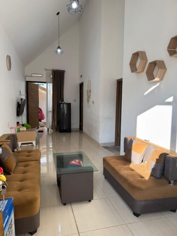 [RBT195] JUAL CEPAT RUMAH FULL FURNISHED – Rancaekek, Bandung - Gambar 5