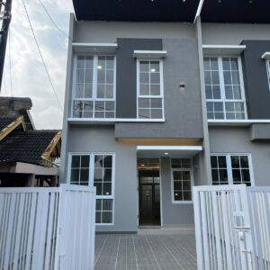 [RBT514] JUAL RUMAH 2 LANTAI BAGUS DAN TERAWAT SIAP HUNI HARGA MURAH DI ARCAMANIK BANDUNG