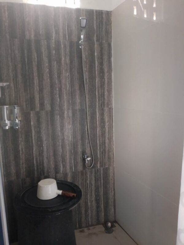 [RBT212] Dijual Rumah Siap Huni ( Fully Furnish ) di Perumahan Green Valley Residence. - Gambar 11