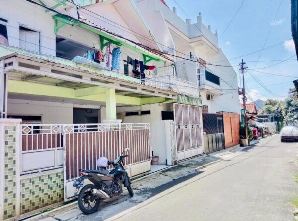 [RBT442] Dijual Rumah + 10 kamar kosan aktif lokasi di dekat PRAMA / GRIYA lokasi Babakan Sari Kiaracondong Kota Bandung - Gambar 2