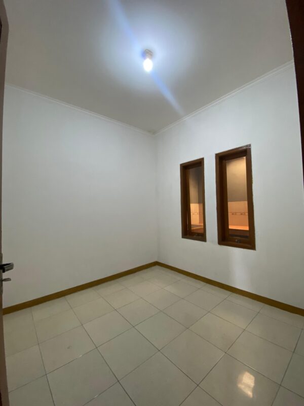 [RBT367] DIJUAL RUMAH MURAH NEGO KOMPLEK JATIHANDAP REGENCY MANDALAJATI CICAHEUM KOTA BANDUNG - Gambar 3