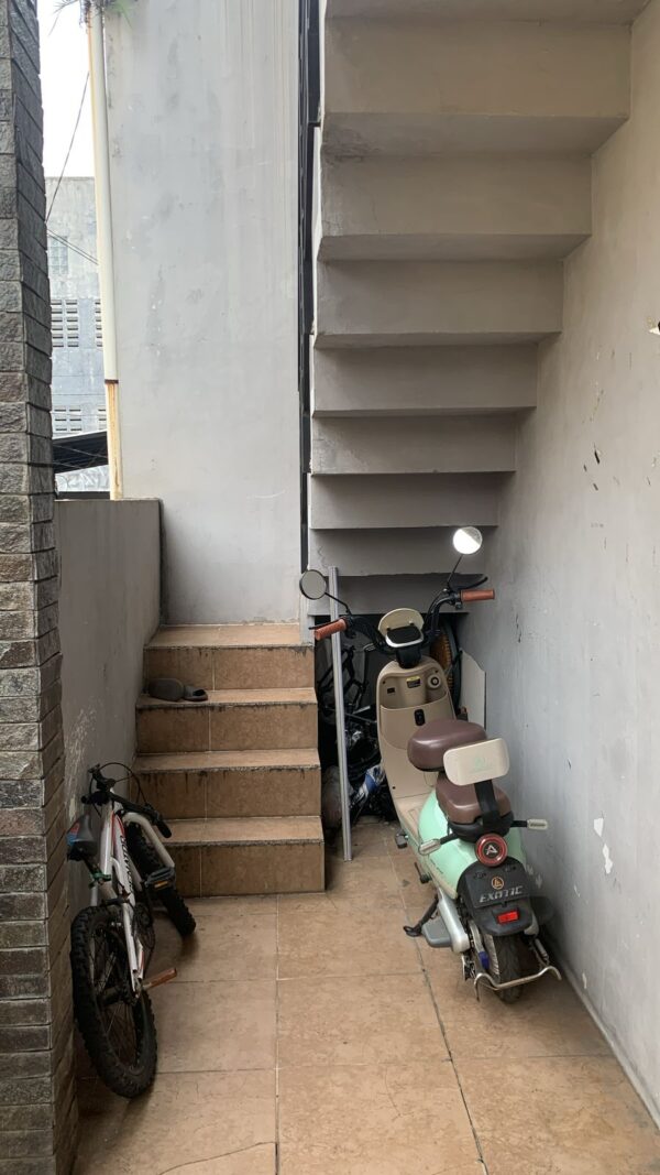 [RBT494] Dijual Rumah Strategis Antapani Bandung - Gambar 4