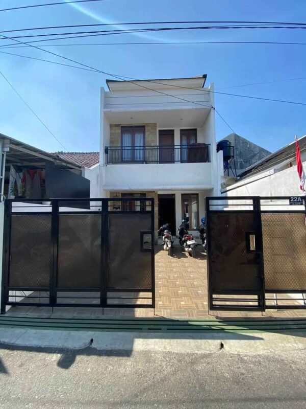 [RBT656] Rumah Siap Huni 2 Lantai di Cisaranten, Bandung - Gambar 3