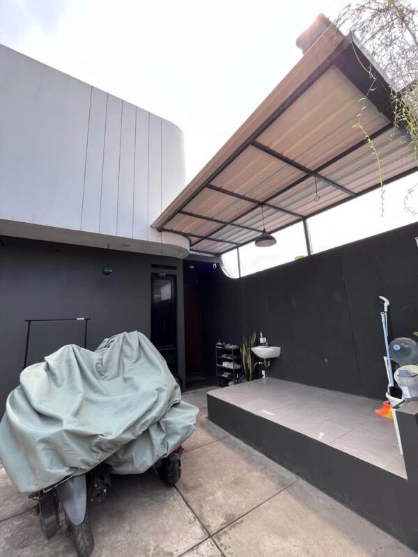 [RBT424] JUAL RUMAH SIAP HUNI UJUNGBERUNG DALAM KOMPLEK UDARA SEJUK - Gambar 2