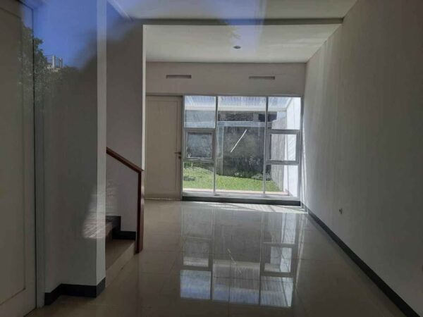 [RBT546] RUMAH MODERN 2 LANTAI SAYAP AH NASUTION JALAN PACUAN KUDA ARCAMANIK DKT LAPAS SUKAMISKIN - Gambar 10
