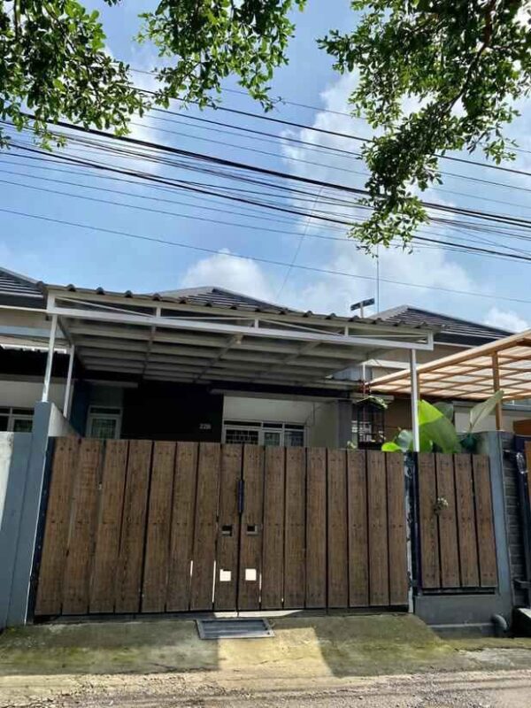 [RBT464] Rumah Bagus Bersih Asri Di Cisaranten Arcamanik Dekat Antapani Bandung