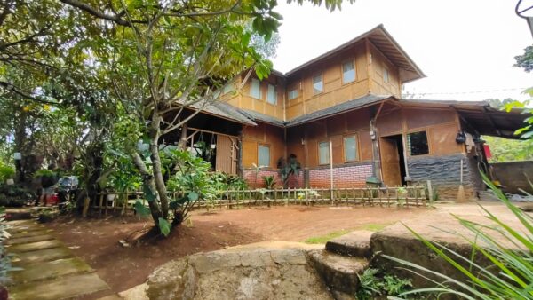 [RBT516] Dijual Villa Keluarga Daerah Ujungberung
