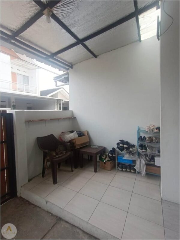 [RBT607] Dijual Rumah Minimalis Ciwastra dekat Exit Tol Gedebage Semi Furnished Kitchen Set - Gambar 2