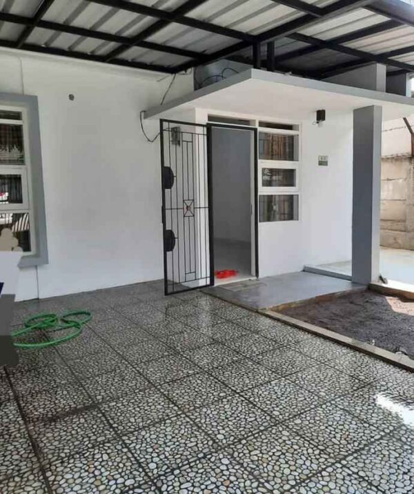[RBT645] Rumah Tinggal 1 Lantai di Komplek Buana Ciwastra, Bandung - Gambar 2