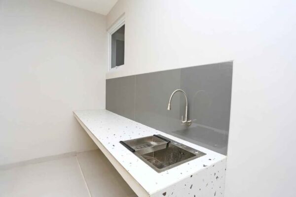 [RBT648] Rumah Baru 2 Lantai Design Tropical House di Cisaranten, Bandung - Gambar 2